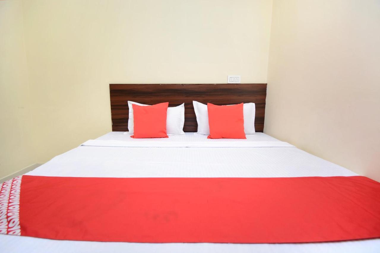 Oyo 28179 Ambay Guest House Джаландхар Екстер'єр фото